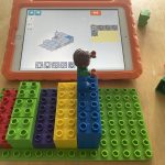 Apps voor coderen met fysiek materiaal verrijken